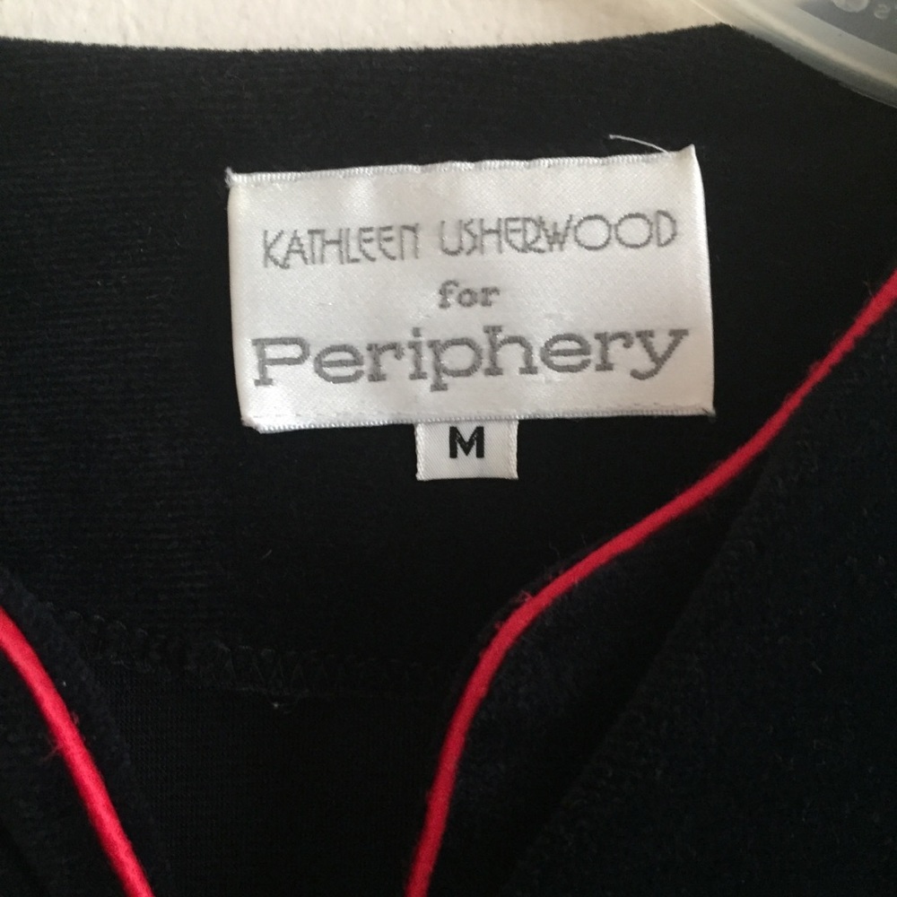 Velvet Front Zippier Embroidered Robe Size Medium - Picture 4 of 4